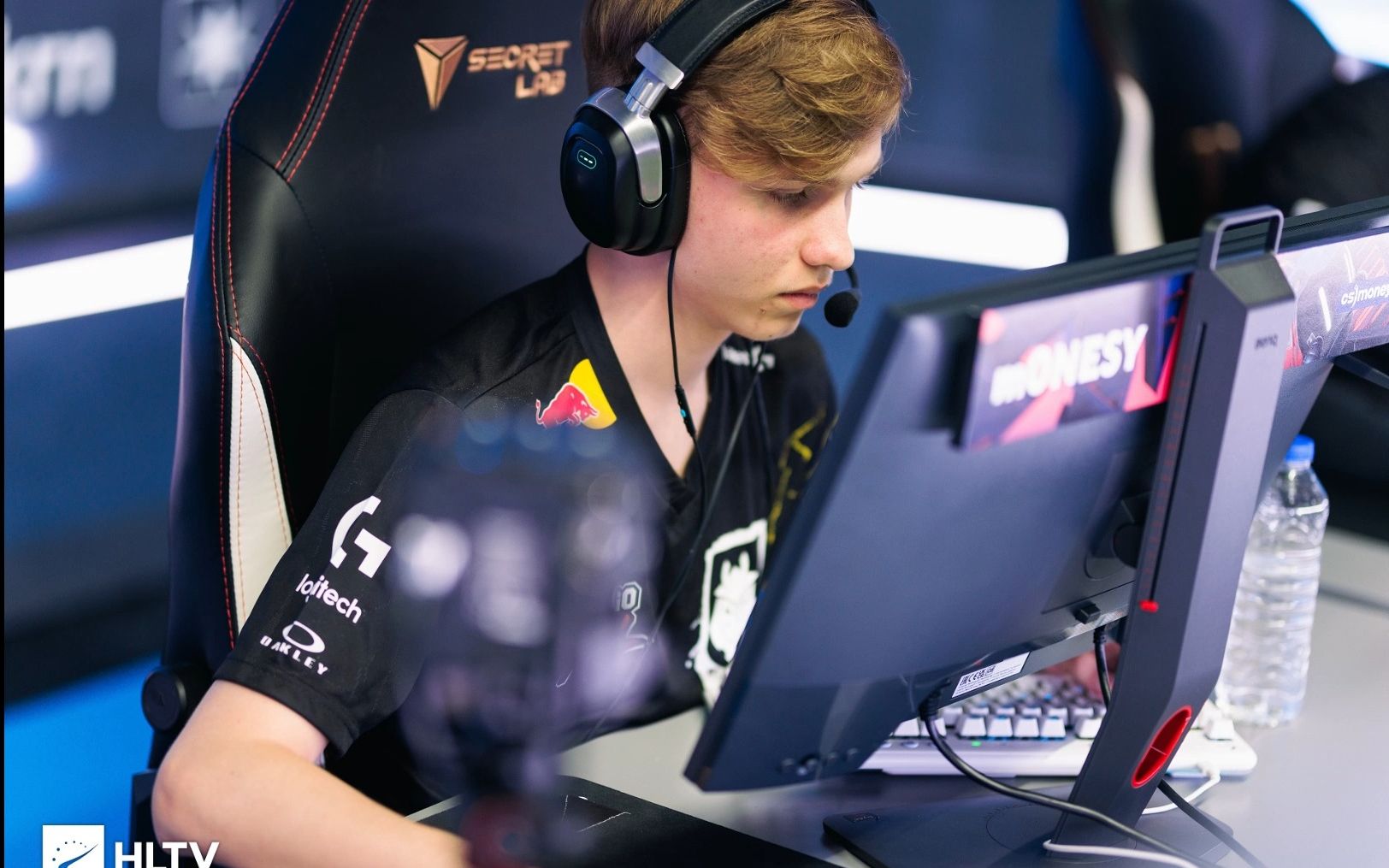 牙体育战略 牙体育战略